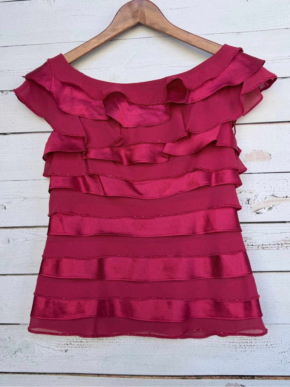dressbarn Collection Tiered Ruffle Seaded Trim Scoop Neck Blouse Size 6
